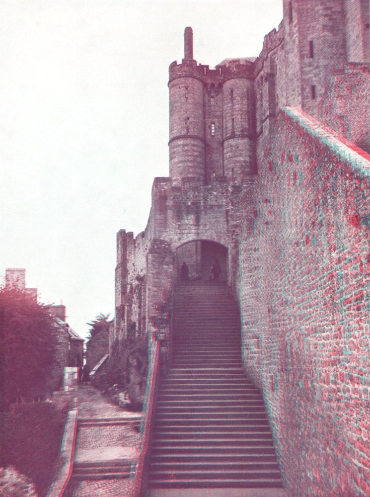 Les grands degrés, le Châtelet, l'entrée de l'abbaye en relief par les anaglyphes de 1938