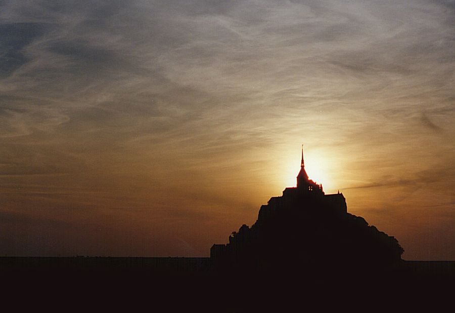 Le Mont soleil couchant