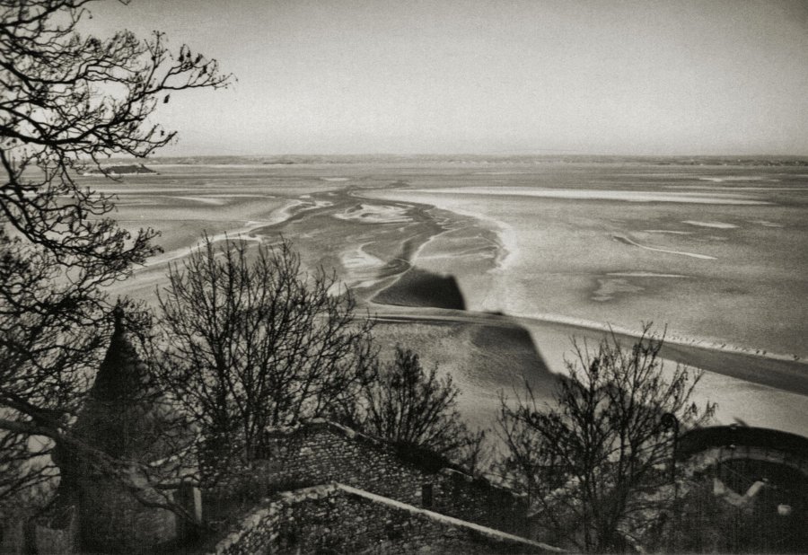 L'ombre du Mont sur les grves